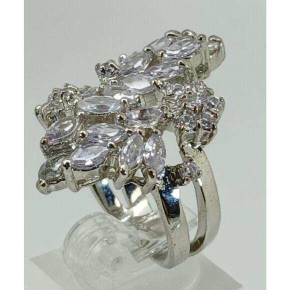 Vintage Ring Size 6.5 Silver Tone White Gold GP Sim Diamond CZ Cluster Cocktail - Picture 8 of 10